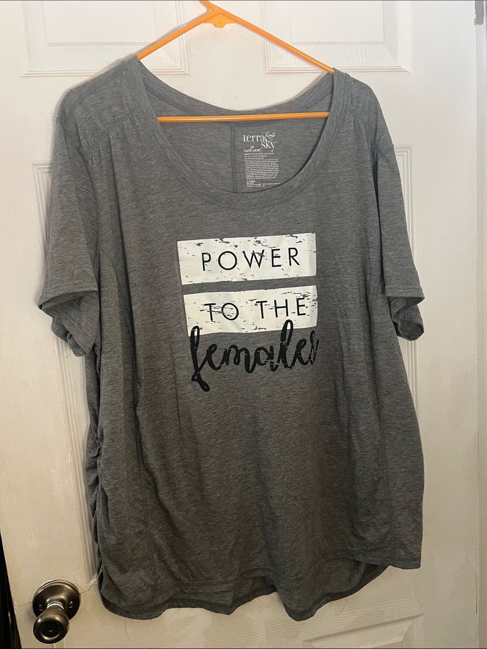 Terra & Sky Gray Graphic 'Power to the Female' Short Sleeve Tee Cinched sides